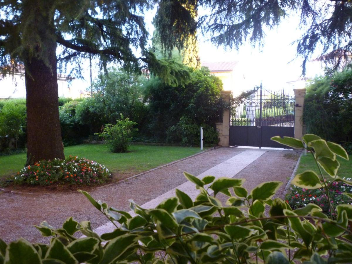 B&B Villa dei Pini Domegliara Exterior foto